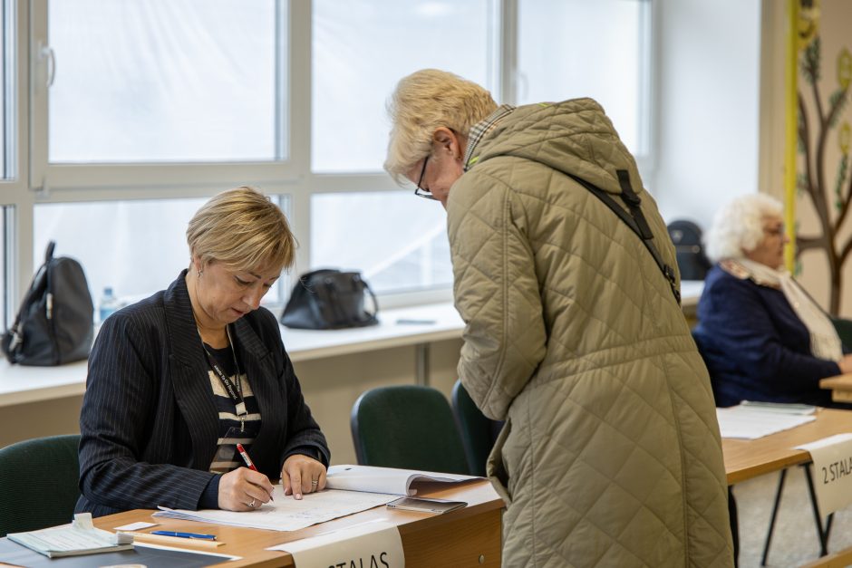 Kauniečiams renkantis prie balsadėžių vienam rinkėjui prireikė medikų