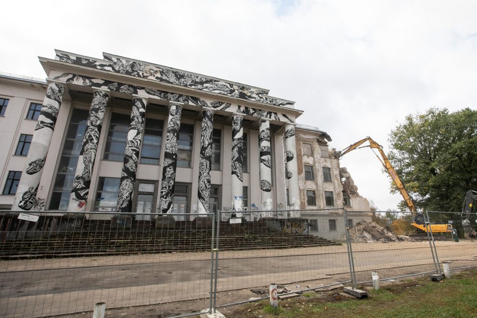 Griauna Profsąjungų rūmus: darbai kainuos beveik 2 mln. eurų