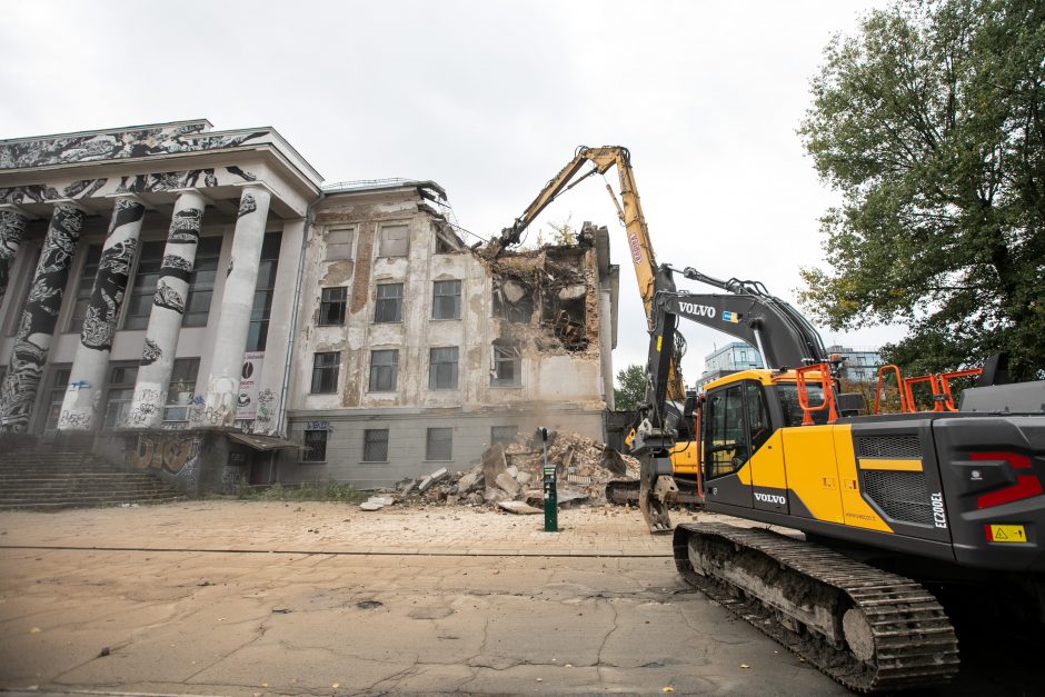 Griauna Profsąjungų rūmus: darbai kainuos beveik 2 mln. eurų