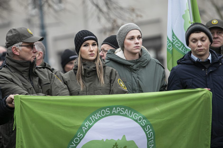 Ugniagesiai didesnių pinigų negavo: žada rengti protestus kas savaitę