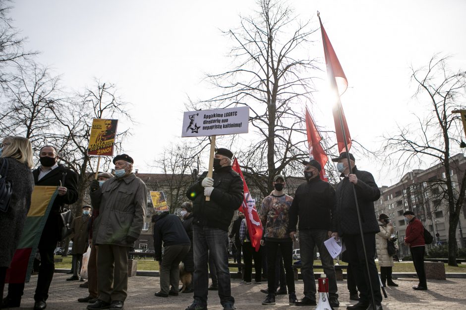 Prie Seimo – vėl mitingas: reikalauja nutraukti A. Jakubausko persekiojimą