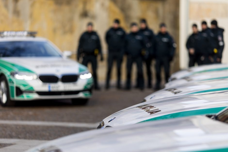 Policija ruošiasi NATO viršūnių susitikimui: pirko 12 naujų automobilių