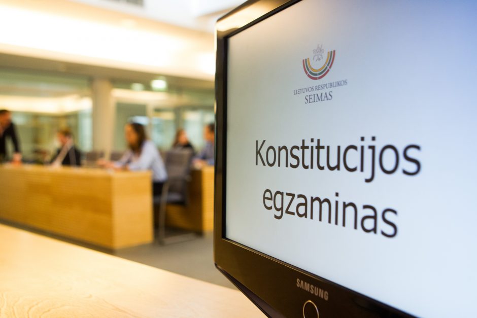 Rengiamas antrasis Konstitucijos egzamino etapas