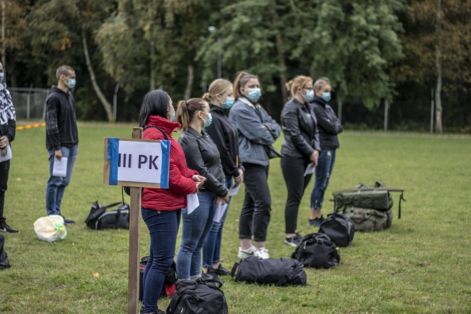 Beveik pusė tūkstančio karių pradeda tarnybą Dragūnų batalione