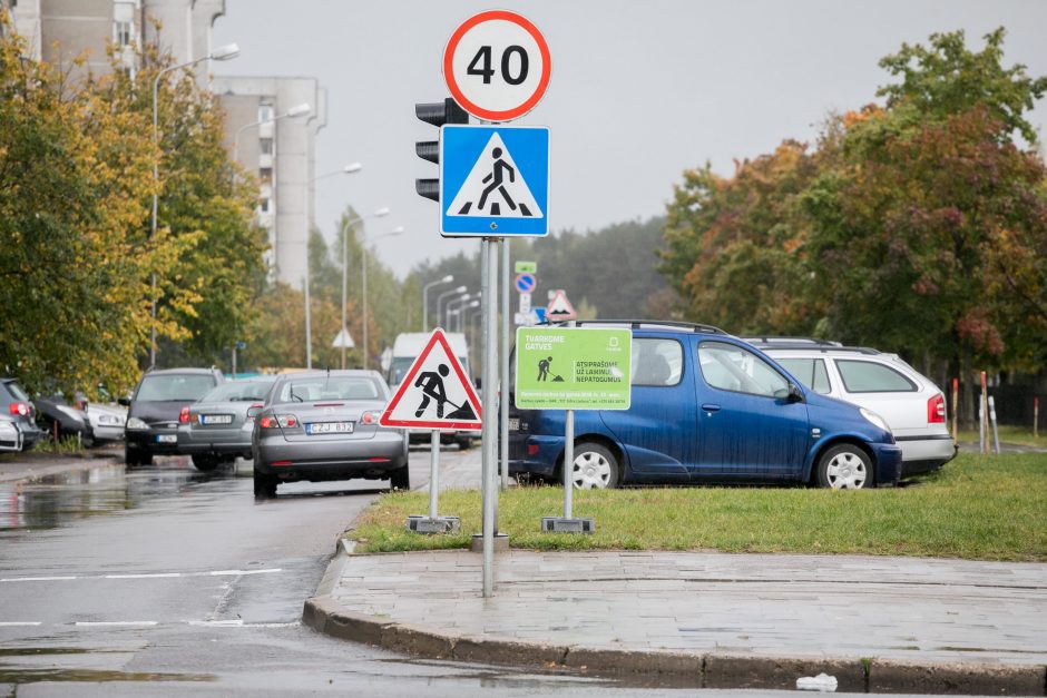 Pradžiugino pilaitiškius: įrengs daugiau vietų automobiliams