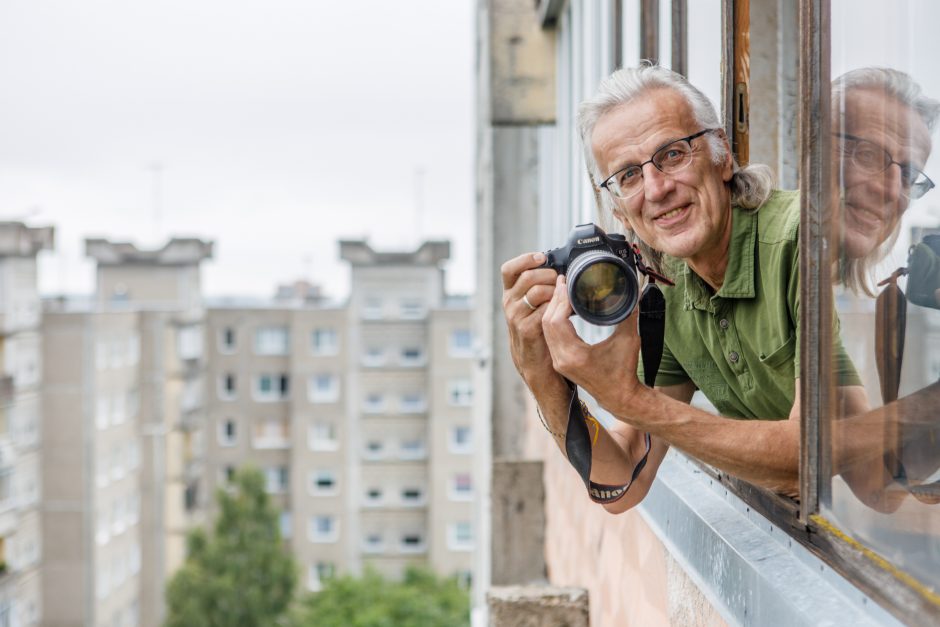 Fotosesija iš daugiabučio balkono: kodėl Kristaus Prisikėlimo bažnyčia? 