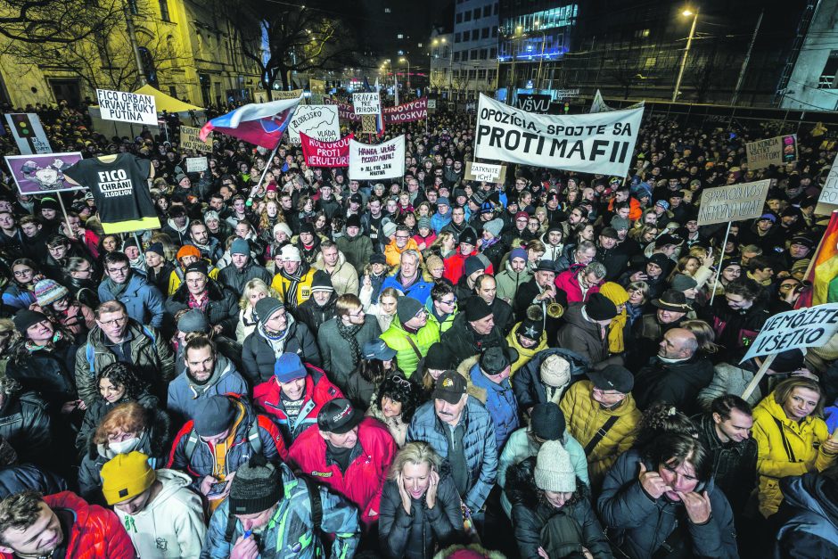 ES – Slovakijai: demokratija arba pinigai