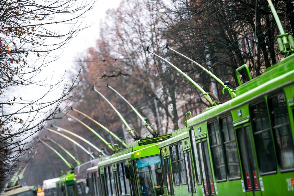 Troleibusai užkimšo miesto centrą