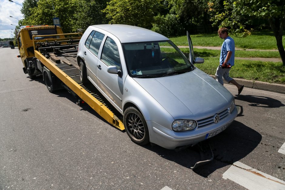 Automobilio ir vilkiko avarija