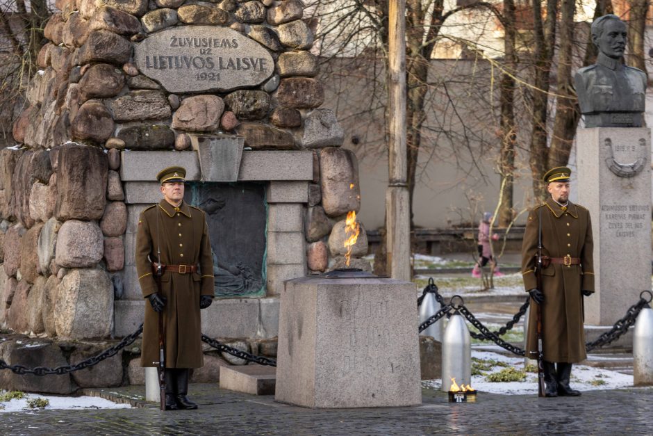 Kauniečiai sveikino Lietuvos kariuomenę: didžiuokimės tuo, ką turime