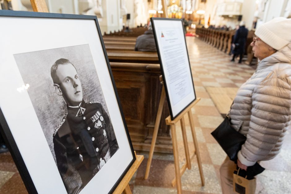 Vilniuje su partizanų vadu J. Vitkumi-Kazimieraičiu atsisveikina giminės, visuomenė