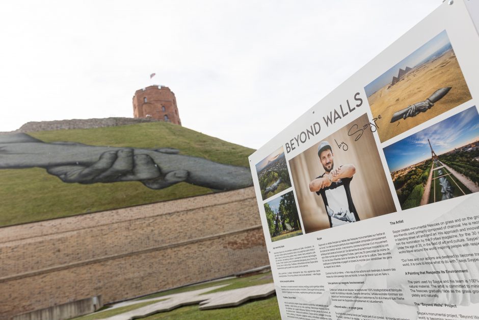  Prancūzų menininko Saype freska ant Gedimino kalno