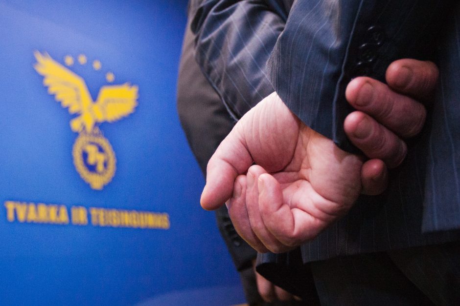 Teismas „Tvarkai ir teisingumui“ skyrė 112 tūkst. eurų baudą ir konfiskavo 279 tūkst. eurų