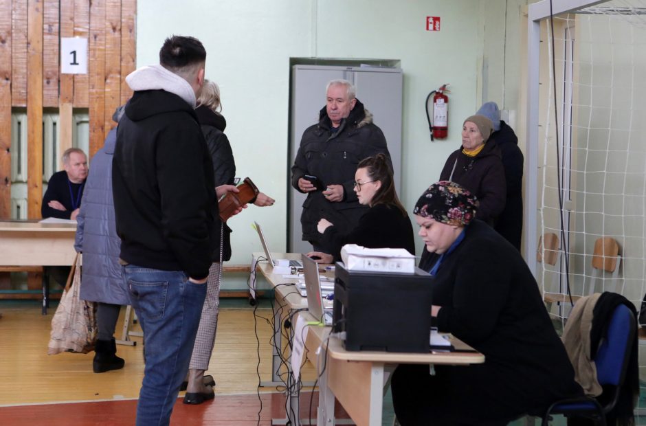 Po gaisro atkurtas Gėsalų rinkimų apylinkės darbas Skuodo rajone