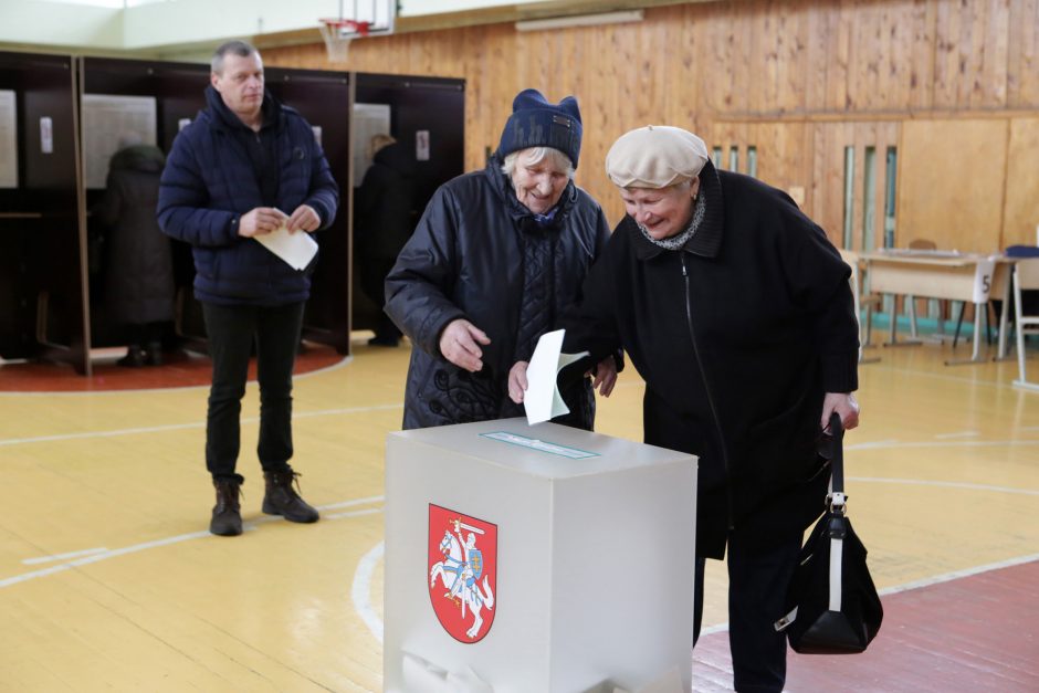 Po gaisro atkurtas Gėsalų rinkimų apylinkės darbas Skuodo rajone