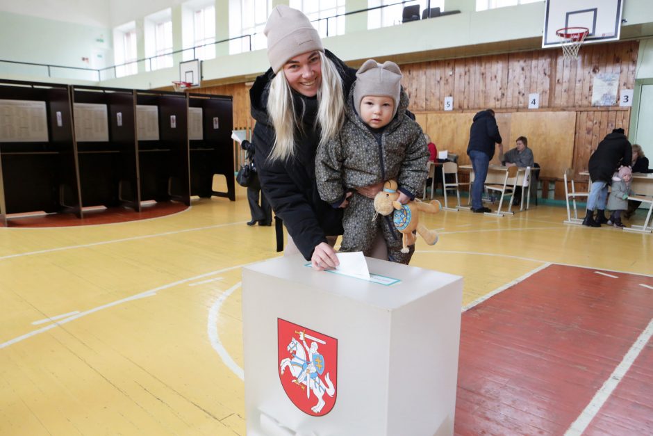 Po gaisro atkurtas Gėsalų rinkimų apylinkės darbas Skuodo rajone