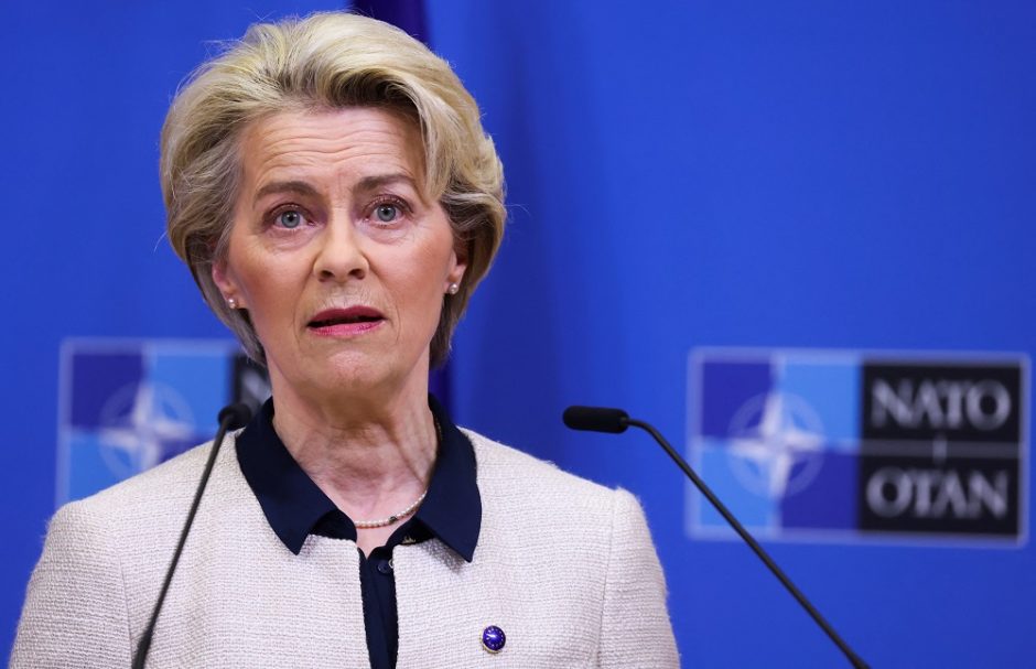 EK pirmininkė U. von der Leyen kelionės į JK metu susitiks su karaliumi Charlesu III