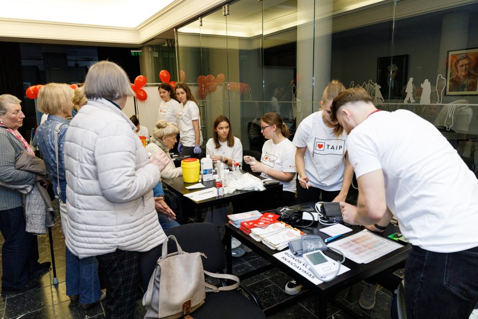 Pasaulinės širdies dienos akcija Kauno dramos teatre