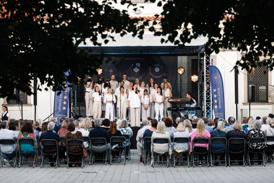 Pažaislio liepų alėjos vakarai | „GospelJonai“