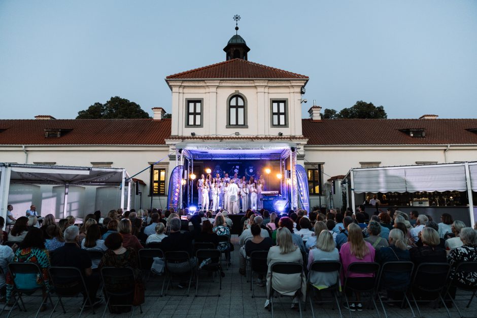 Pažaislio liepų alėjos vakarai | „GospelJonai“