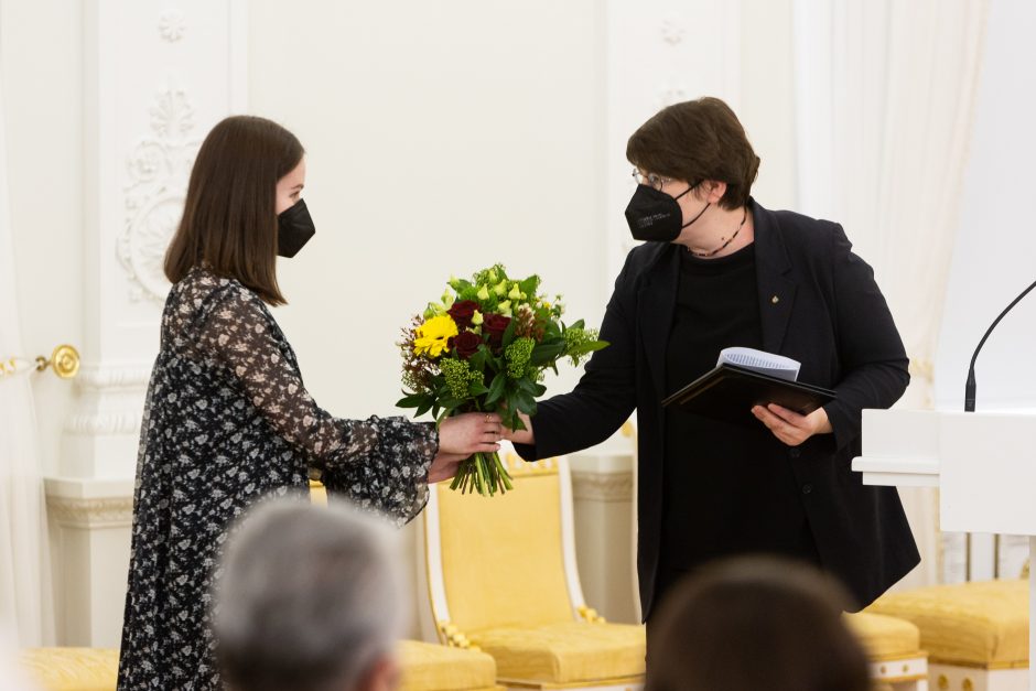 Prezidentūroje įteiktos nacionalinės ir J. Basanavičiaus premijos