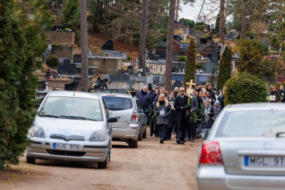 Karmėlavos kapinėse amžinojo poilsio atgulė A. Jagelavičiūtė