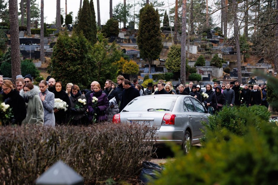 Karmėlavos kapinėse amžinojo poilsio atgulė A. Jagelavičiūtė