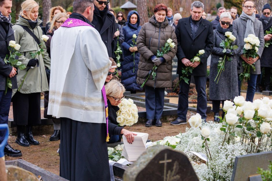 Karmėlavos kapinėse amžinojo poilsio atgulė A. Jagelavičiūtė