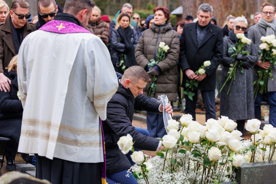 Karmėlavos kapinėse amžinojo poilsio atgulė A. Jagelavičiūtė