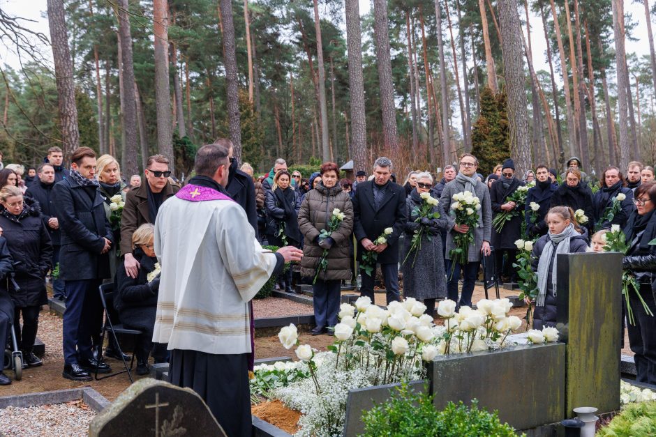 Karmėlavos kapinėse amžinojo poilsio atgulė A. Jagelavičiūtė