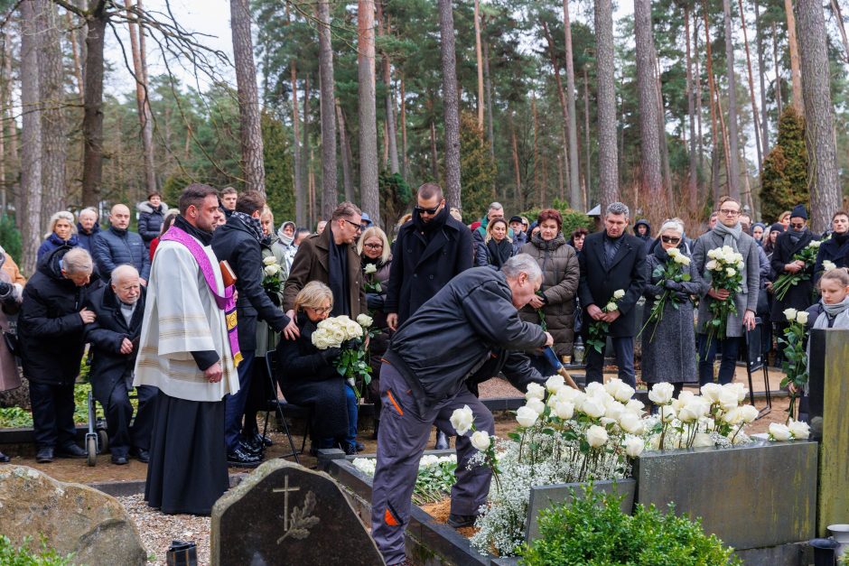 Karmėlavos kapinėse amžinojo poilsio atgulė A. Jagelavičiūtė