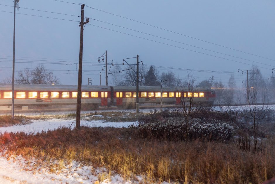 Sningant viešasis transportas Vilniuje vėluoja iki 50 minučių