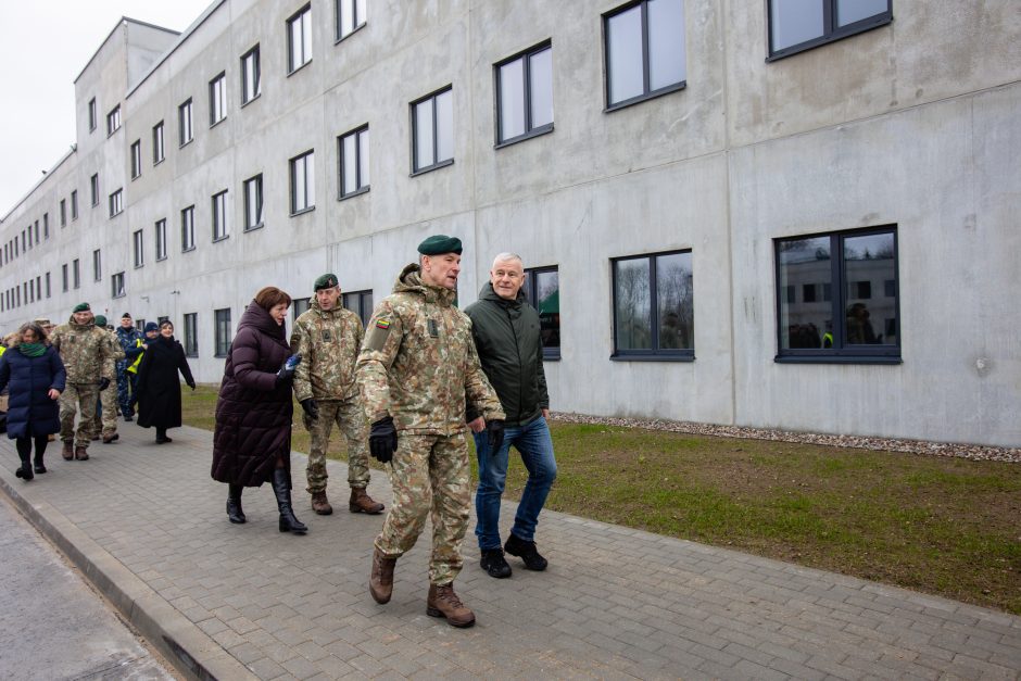 Pirmasis toks Lietuvoje: Šilalės rajone atidarytas karinis miestelis