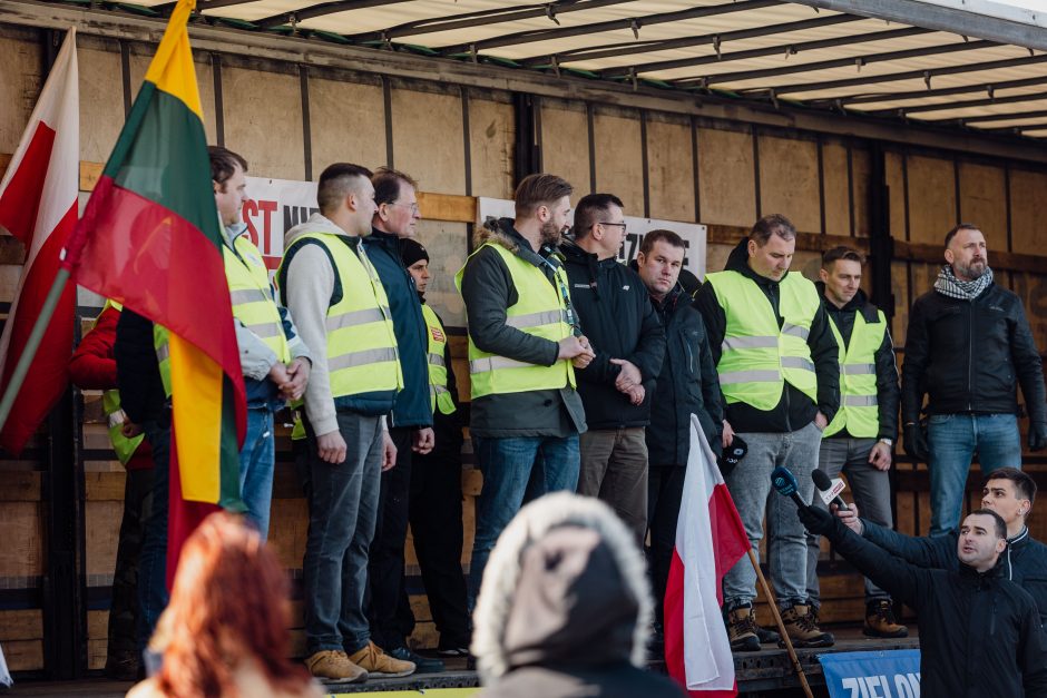 NKVC vadovas: vilkikus tikrinančių Lenkijos ūkininkų entuziazmas mažėja