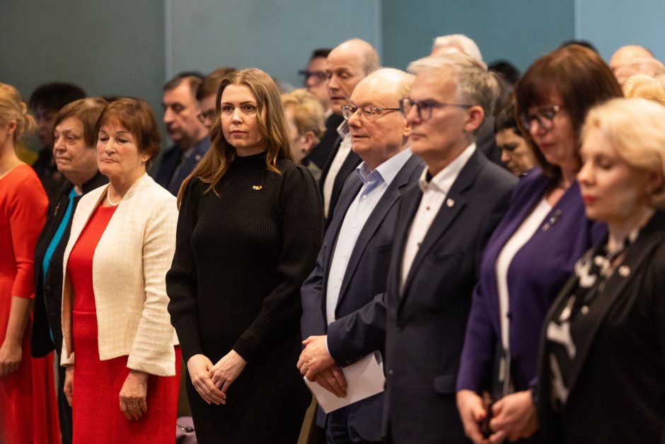 V. Blinkevičiūtė kaltina valdančiuosius delsiant priimti sprendimus dėl lėšų gynybai