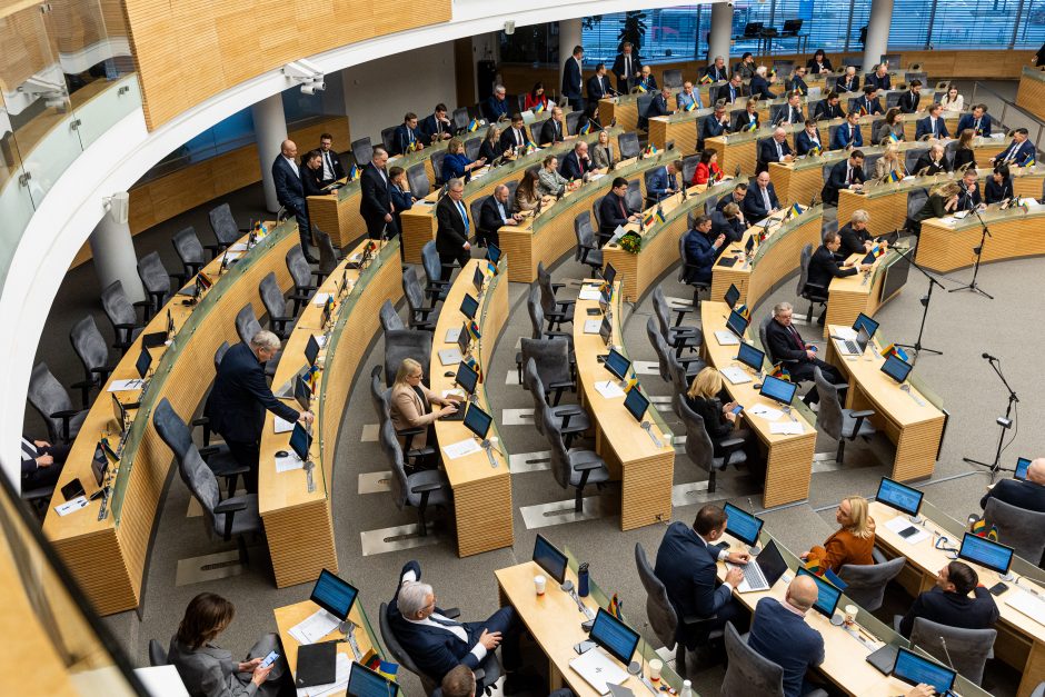 Seimas panaikino R. Žemaitaičio teisinę neliečiamybę