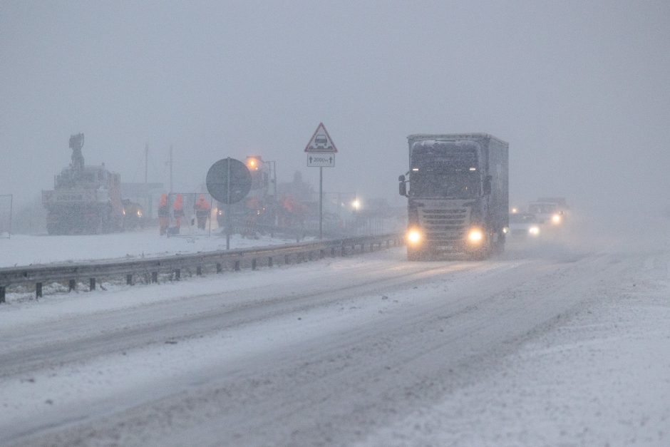 Kelininkai įvardijo, kur eismo sąlygos sudėtingiausios