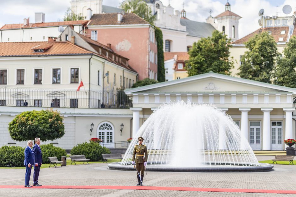 G. Nausėda: Ukrainai reikia parodyti, kaip įeiti per NATO duris