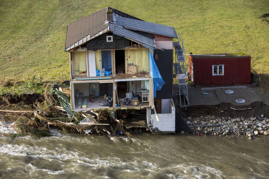 Norvegijos pietus nuniokojo lietūs ir nuošliaužos