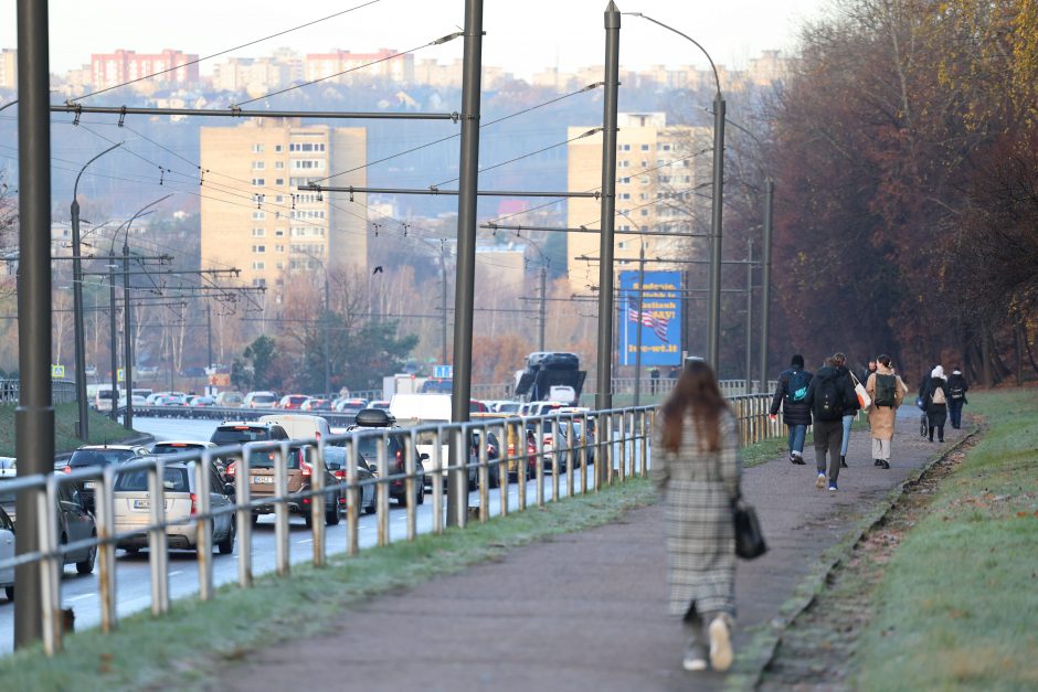 Kaune – automobilių avarijos ir spūstys