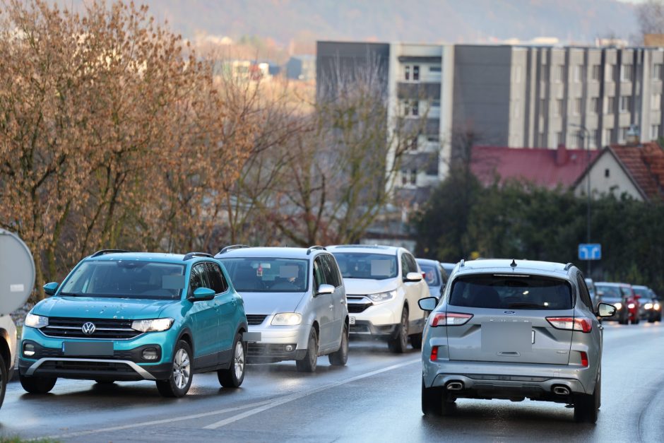 Kaune – automobilių avarijos ir spūstys