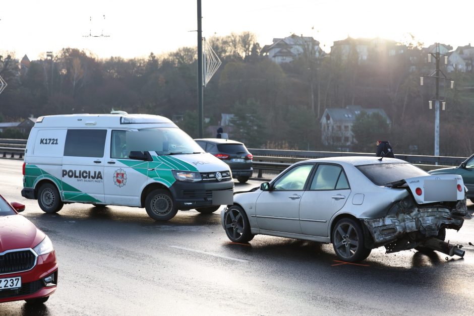 Kaune – automobilių avarijos ir spūstys