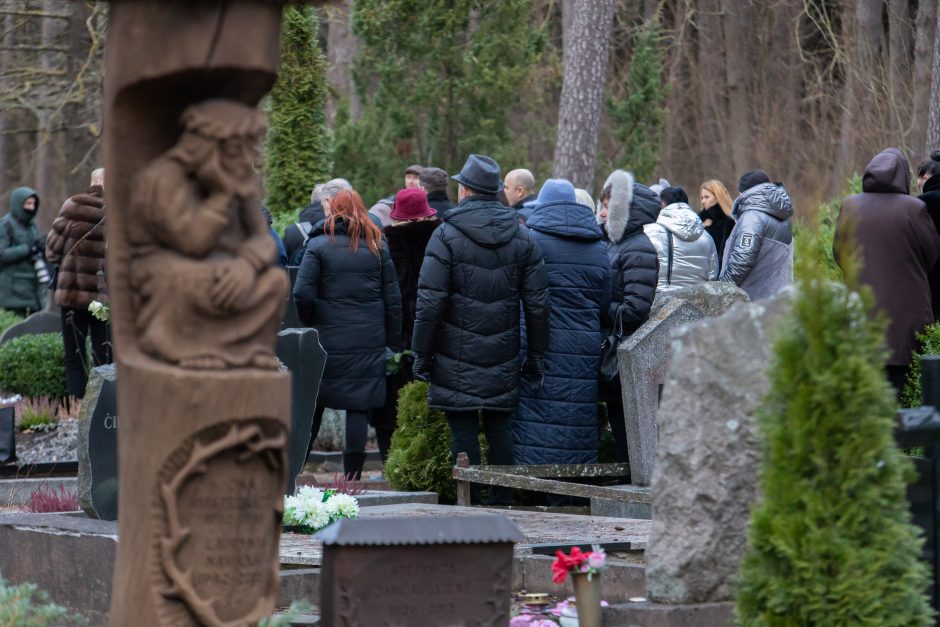 Karmėlavos kapinėse amžinojo poilsio atgulė A. Jagelavičiūtė