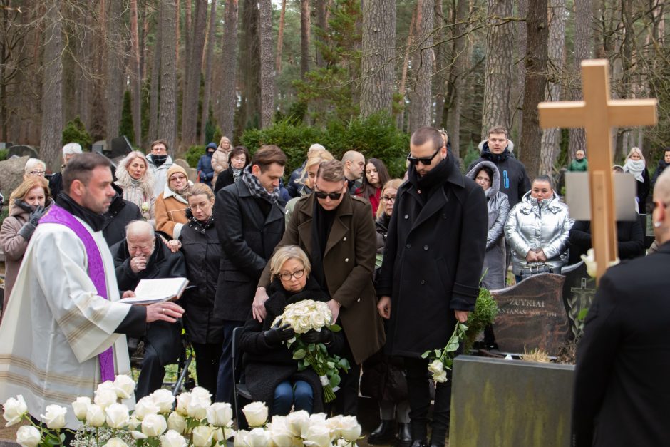 Karmėlavos kapinėse amžinojo poilsio atgulė A. Jagelavičiūtė