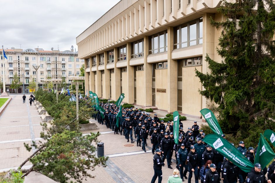 Vilniuje – policijos bendruomenės eisena: pareigūnai prašo didesnių atlyginimų