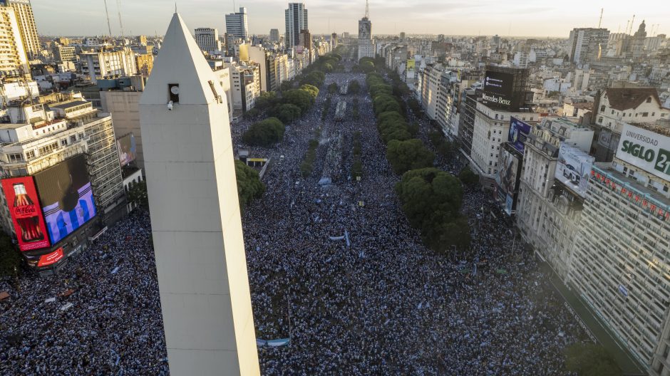 Milijonai Argentinos gyventojų laukia L. Messi ir pasaulio čempionato nugalėtojų