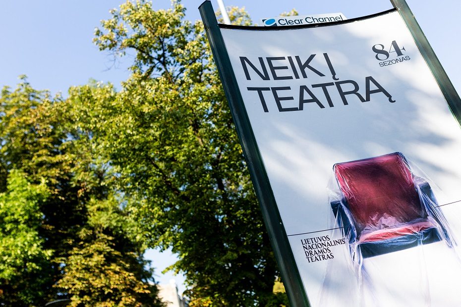 Reklama „Neik į teatrą“ sukėlė šaršalą: žada tęsinį