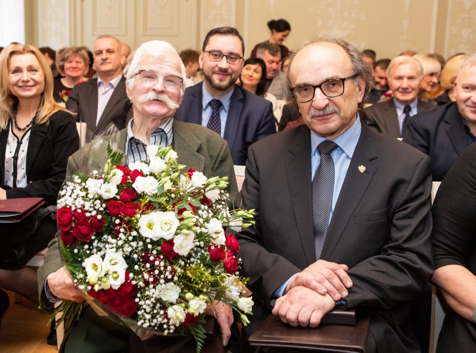 Kūrėjams H. Gudavičiui ir A. Černiauskui įteikta J. Basanavičiaus premija