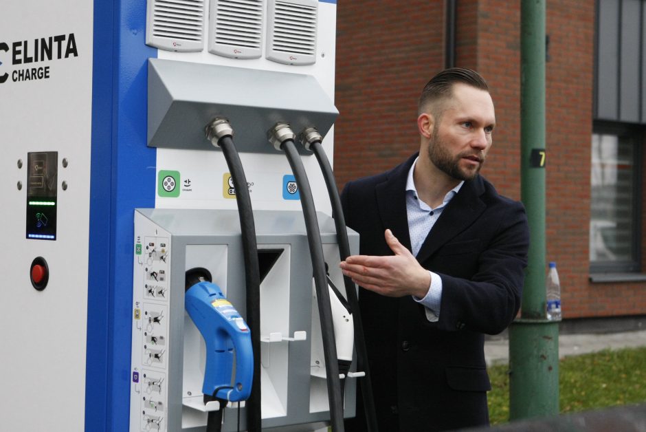 Klaipėdoje elektromobiliams – dar viena įkrovimo stotelė