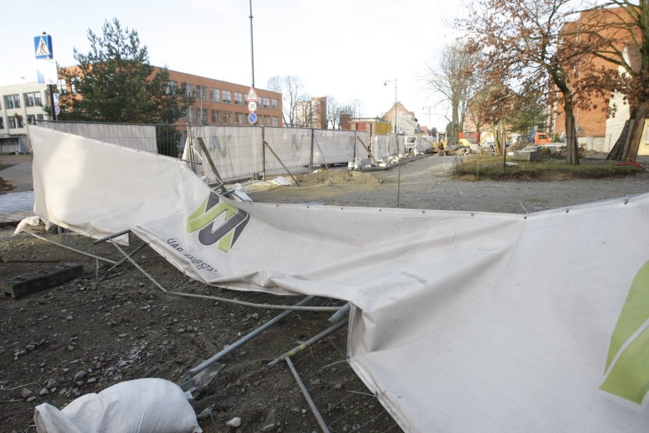 Į Tremtinių skverą netrukus sugrįš statybininkai